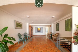 Apartment, 1 Queen Bed with Sofa bed, Kitchen, Beach View (OBS 405-406-506) | Interior