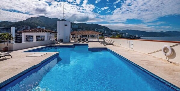 Pool - Ocean View 2Br Condo-balcony-beach-pool - 902 (Puerto Vallarta)