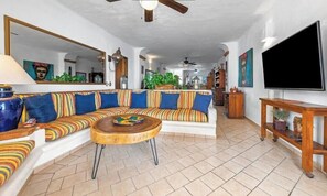 Appartement, Plusieurs lits, accĂšs Ă la piscine, vue sur lâocĂ©an (902-VistadelSol) | Aire de sĂ©jour