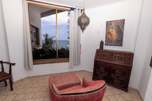 Apartment, Multiple Beds, Pool Access, Ocean View (902-VistadelSol) | Interior