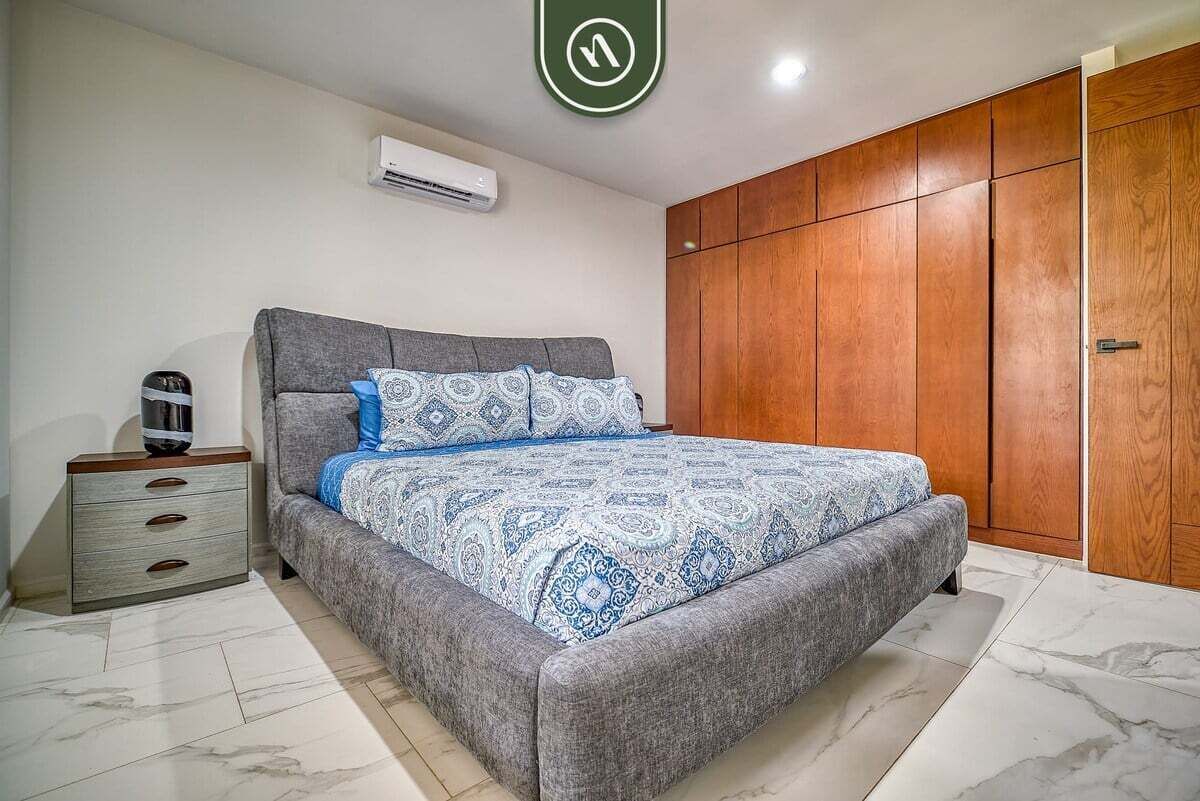 Apartment, Multiple Beds, Balcony, City View (Quadrant 2205) | 2 bedrooms, individually decorated, individually furnished, bed sheets