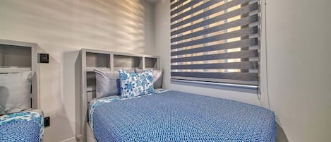 Apartment, Multiple Beds, Balcony, City View (Quadrant 2205)