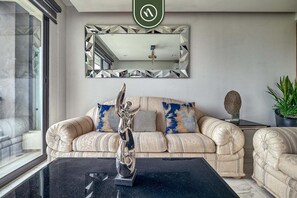 Apartment, Multiple Beds, Balcony, City View (Quadrant 2205) | Living area