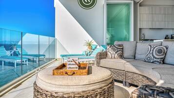 Apartment, Multiple Beds, Kitchen, Ocean View (Orchid 6B) | Living area | 42-inch flat-screen TV with digital channels