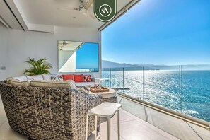 Terrace/patio - Oceanview Luxury Condo - Private Beach - Rooftpop (Puerto Vallarta)