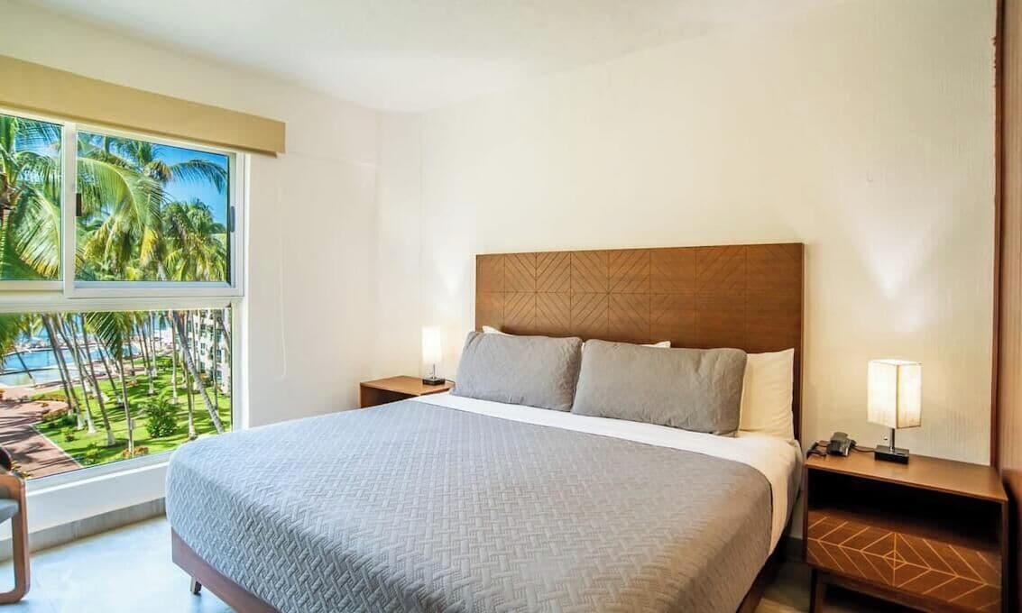 Apartment, Mehrere Betten, Whirlpool, Meerblick (Costa Vallarta 95) | 2 Schlafzimmer, individuell dekoriert, individuell eingerichtet