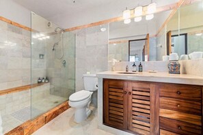 Apartment, Mehrere Betten, Poolzugang, Meerblick (212-VistadelSol) | Badezimmer | Handtücher
