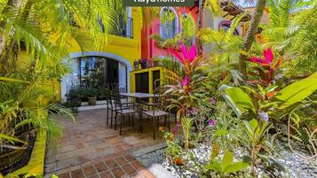 Khu ẩm thực ngoài trời