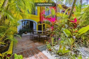 Khu ẩm thực ngoài trời