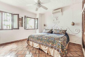 Departamento, varias camas, cocina, vista a la playa (115-VistadelSol) | 2 habitaciones, decoración personalizada y muebles diferentes 