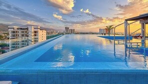 Pool - 1BR Apartment - Private Balcony - Pool - Gym (Puerto Vallarta)