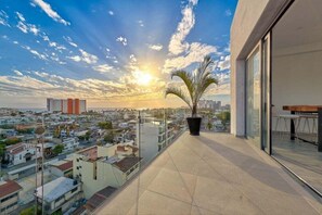 Apartment, 1 Double Bed, Balcony, Ocean View (609 Punto Madeira) | Terrace/patio