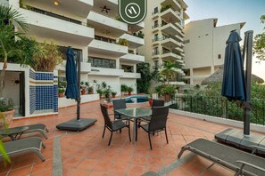 Condo, 1 King Bed with Sofa bed, Pool Access, Ocean View (Vista Mar 1) | Outdoor dining