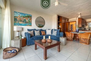 Condo, 1 King Bed with Sofa bed, Pool Access, Ocean View (Vista Mar 1) | Living area