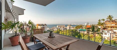 Condo, 1 cama King size y sofá cama, acceso a la alberca, vista al océano (Vista Mar 1) | Vista desde la habitación