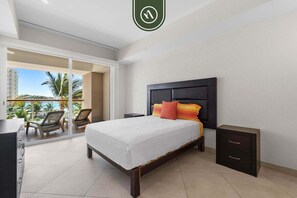 2 bedrooms, individually decorated, individually furnished, bed sheets - Oceanfront 2 BR Condo - Beach - Restaurant - Gym (Nuevo Nayarit)