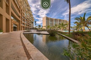 Pool - Oceanfront 2 BR Condo - Beach - Restaurant - Gym (Nuevo Nayarit)