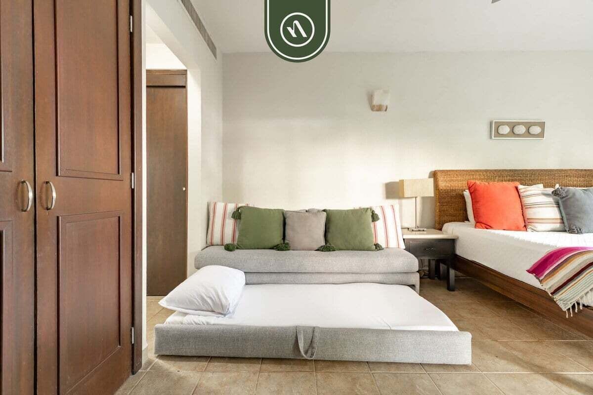 Appartement, Meerdere bedden, toegang tot zwembad, uitzicht op zee (Krystal Grand NV 2102) | 3 slaapkamers, individueel gedecoreerd, individueel gemeubileerd