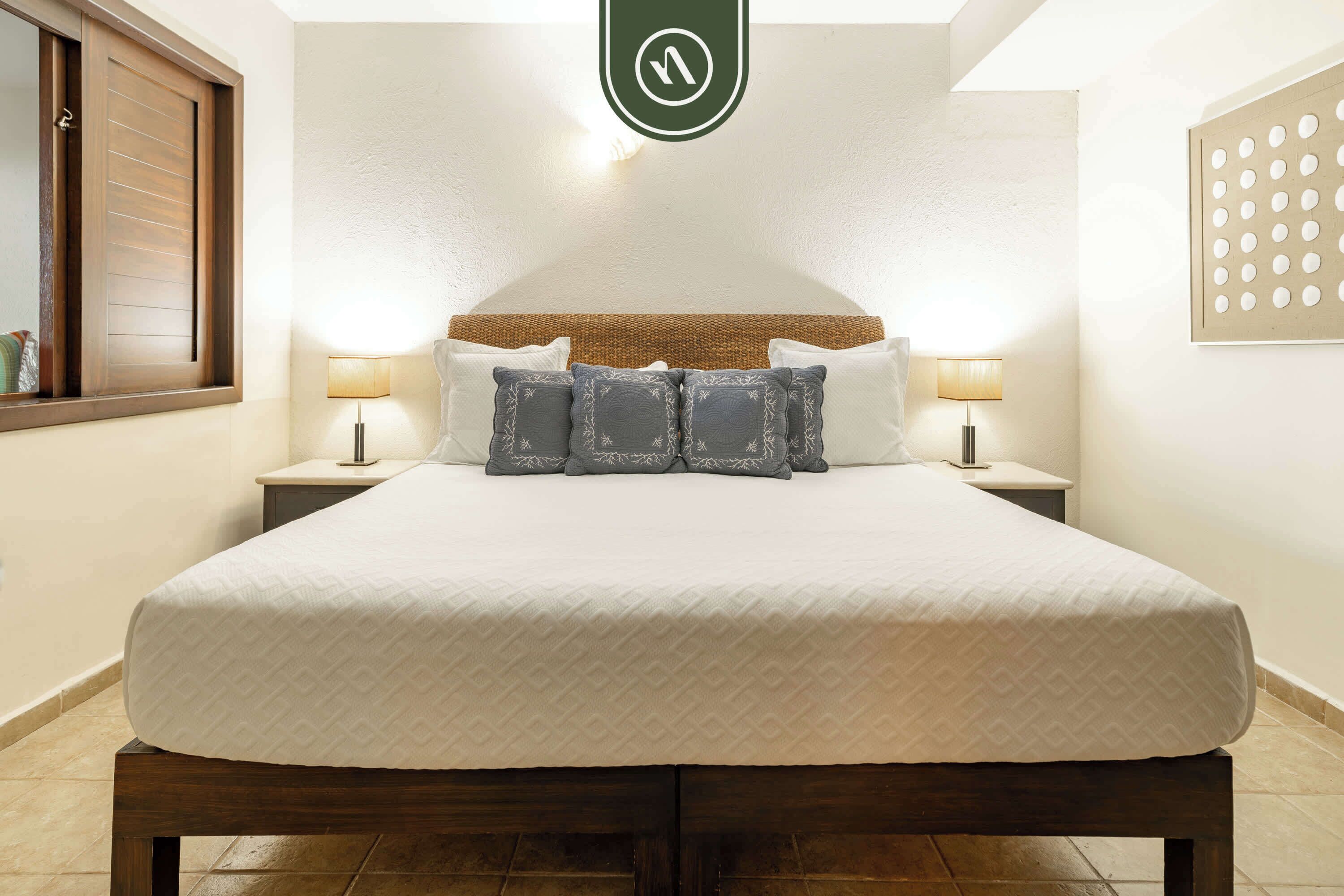 3 bedrooms, individually decorated, individually furnished, bed sheets