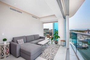 Condo, 1 King Bed, Balcony (Nautico 8A) | Living area