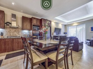 Condo, 1 King Bed, Hot Tub, Beach View (V177 106) | Dining