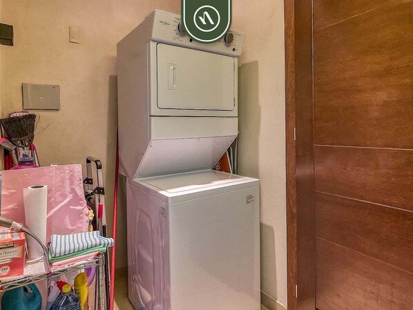 Condo, 1 King Bed, Hot Tub, Beach View (V177 106) | Laundry