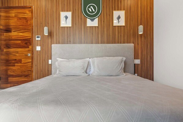 Departamento, varias camas, hidromasaje, vista a la playa (Udara 1F) | 2 habitaciones, decoración personalizada y muebles diferentes 
