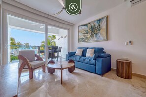 Living area - Oceanview 1 BR Condo - Beach - Multiple Pools (Puerto Vallarta)