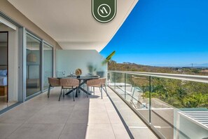Condo, Multiple Beds, Kitchen, Ocean View (Bolongo - 309) | Outdoor dining