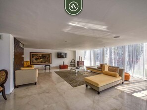 Departamento, varias camas, Terraza, vista al océano (Península T1 3E) | Interior