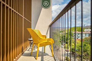 Studio, 1 King Bed, Balcony, City View (Makare 403) | View from room