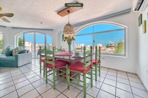 Apartment, Multiple Beds, Kitchen, Ocean View (Punta Diamante 4) | Dining