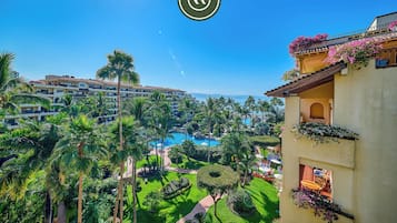 Appart'hôtel, plusieurs lits, accès piscine, vue océan (Velas Vallarta 2601) | Vue de la chambre