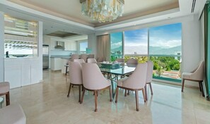Interior - Luxury Oceanfront 4BR Condo - Pool - Ocean View (Puerto Vallarta)