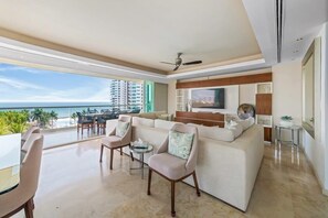 Apartment, Multiple Beds, Kitchen, Ocean View (Shangri-La T5-7B) | Living area