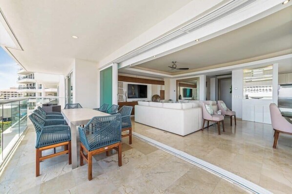 Interior - Luxury Oceanfront 4BR Condo - Pool - Ocean View (Puerto Vallarta)