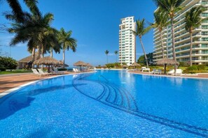 Pool - Luxury Oceanfront 4BR Condo - Pool - Ocean View (Puerto Vallarta)