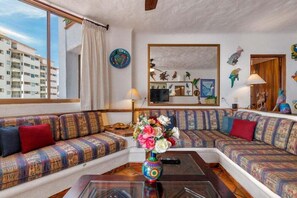 Apartment, Multiple Beds, Pool Access, Ocean View (802-VistadelSol) | Living area
