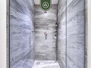 Condo, Multiple Beds, Pool Access, Ocean View (Harbor 171 North Tower 2103) | Bathroom