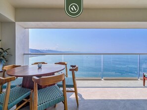Condo, Multiple Beds, Pool Access, Ocean View (Harbor 171 North Tower 2103) | Outdoor dining