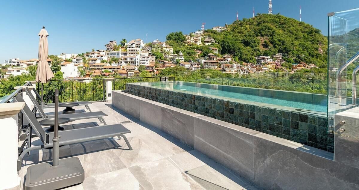 Apartamento, 1 cama de matrimonio, balcón, vistas al mar (Aquiles Serdan 374 No 03) | Piscina