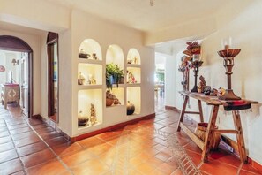 Interior - Ocean View 3Br Condo-balcony-beach-pool - 812 (Puerto Vallarta)