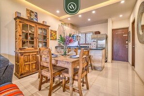 Condo, 1 Queen Bed, Pool Access, Ocean View (Nayri 205) | Dining