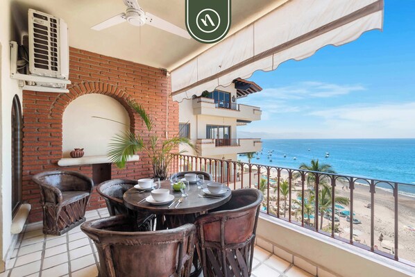 Apartment, Multiple Beds, Kitchen, Ocean View (Plaza Dorada 603 604) | Outdoor dining