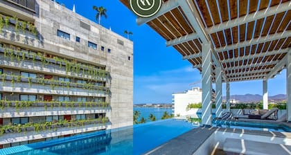 New 1 BR Condo - Oceanview Pool - 2 min to Beach