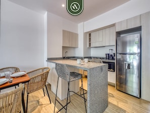 Apartment, 1 King Bed, Kitchen, Ocean View (Casa Las Palmas 102) | Private kitchen
