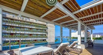 New 1 BR Condo - Oceanview Pool - 2 min to Beach