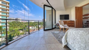 Appart'hôtel, plusieurs lits, bain à remous, vue plage (Nima Bay F602) | Vue de la chambre