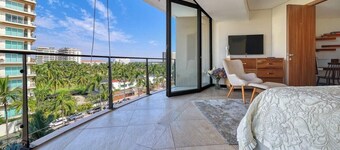 Luxury 2BR Condo in Marina - Pool - Zen Rooftop