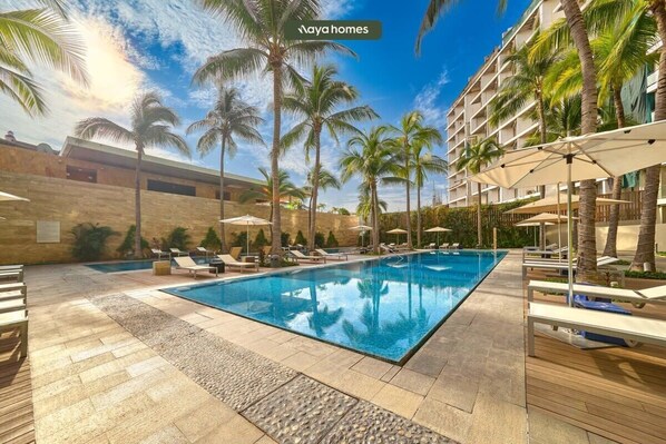 Outdoor pool - Luxury 2BR Condo in Marina - Pool - Zen Rooftop (Puerto Vallarta)